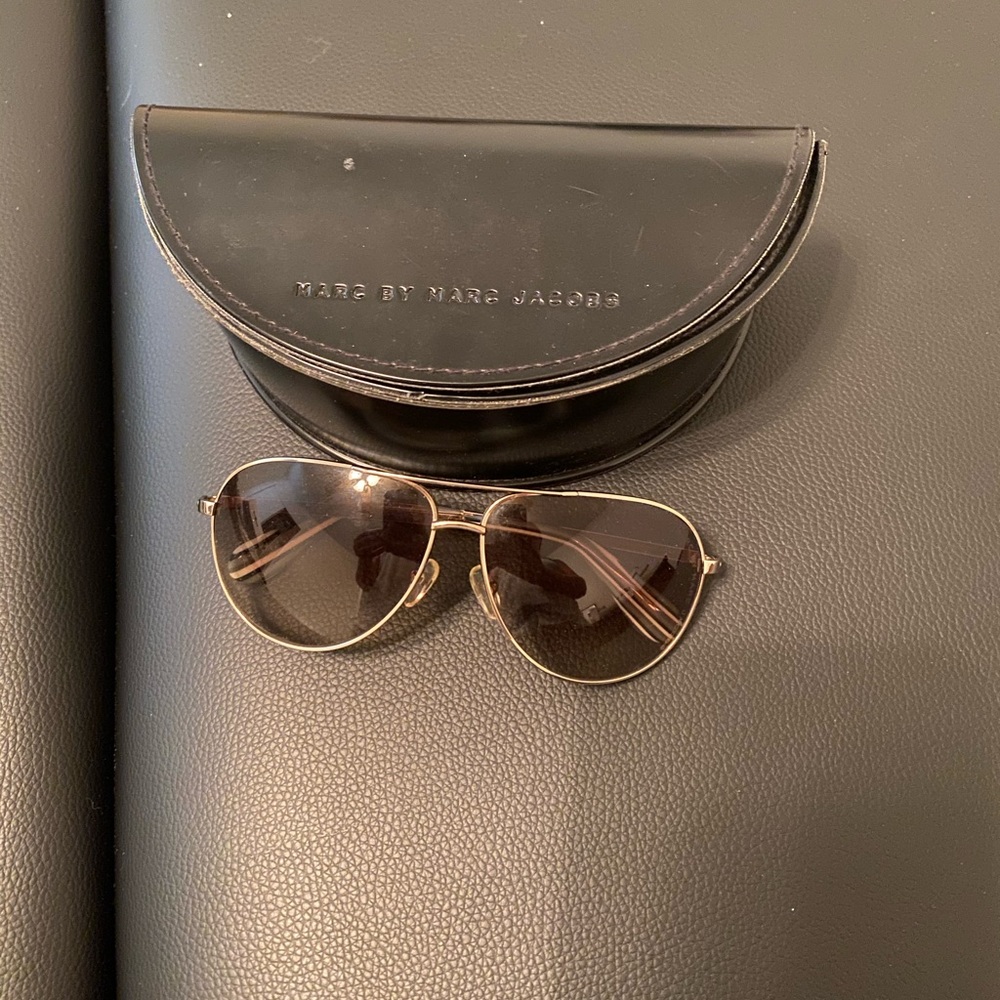 Lightly worn Marc by Marc jacobs aviator sunnies